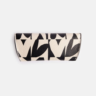 Mono Hearts Glasses Case