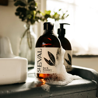 St Eval Bay & Rosemary
Bath & Shower Gel