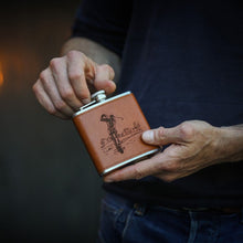 Load image into Gallery viewer, Selbrae House Leather Hip Flask - Golf
