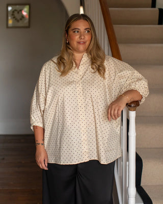 CHALK SCARLET SHIRT | SPOT | LIGHT BEIGE