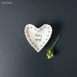 Small scallop heart dish-Pretty things