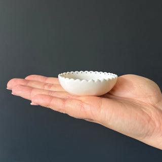 Sml scallop bowl-Lovely you