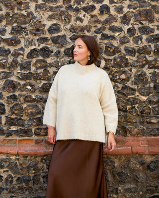 CHALK VICKI JUMPER | FLUFFY | OYSTER