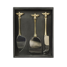 Load image into Gallery viewer, Selbrae House 3 Cheese Knives - Bee
