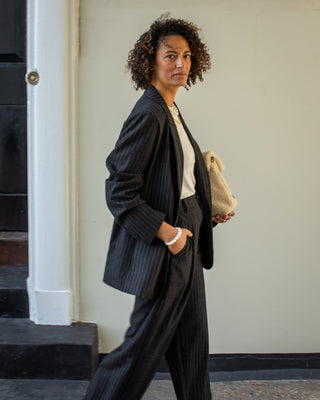 CHALK DREW BLAZER | DARK CHARCOAL PINSTRIPE