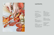 Load image into Gallery viewer, WREATHS: FRESH FORAGED AND DRIED FLORAL ARRANGEMENTS (HB)
