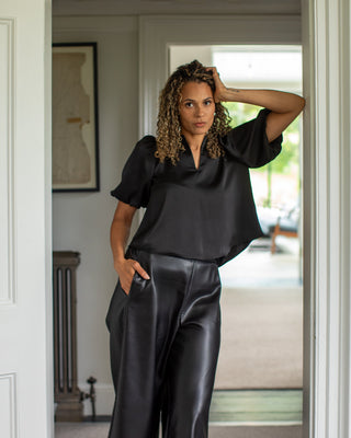 CHALK PORCHA TOP IN BLACK
