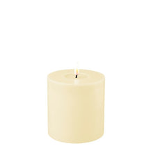 Load image into Gallery viewer, Round Cream LED Candle

